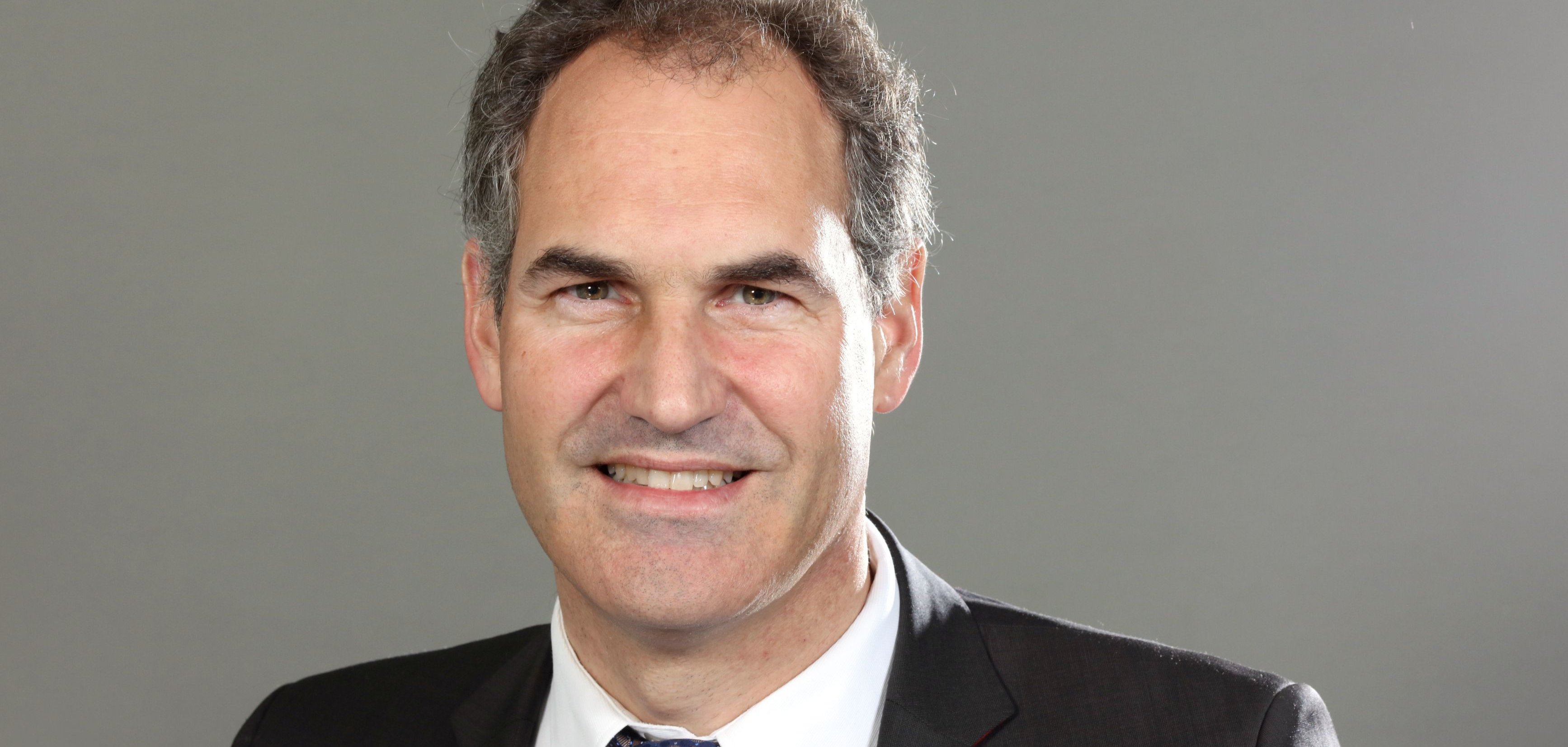 Landrat Dietmar Seefeldt im Porträt.