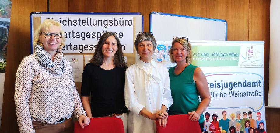 Gruppenbild des Team des Messestands im vergangenen Jahr.