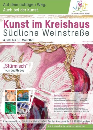 Ankündigungstext im Vordergrund, dahinter Ausschnitt eines abstrakten Kunstwerks.