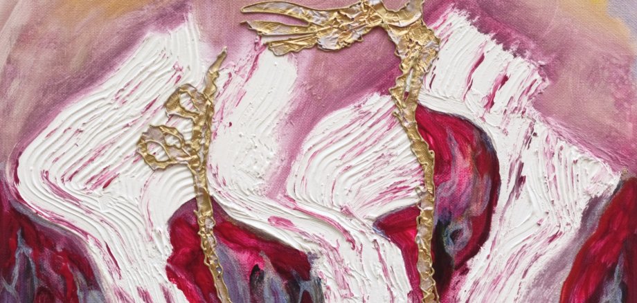 Abstraktes Bild aus Farbe und erhabener Struktur, rosa und weiß dominieren.