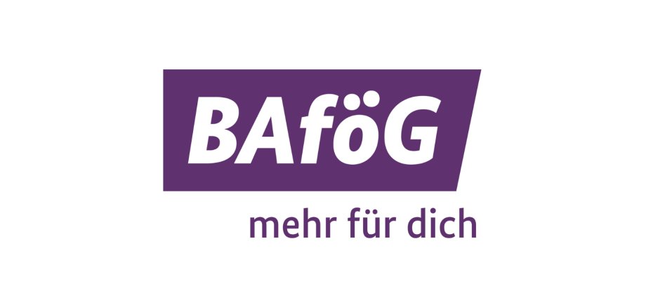 Logo: BaföG. Grafik: BMFTR Logo zum BaföG: Schriftzug "BaföG" in weiß, hinterlegt mit lila Textfeld, darunter kleiner und rechtsbündig der Schriftzug "mehr für dich" in lila.