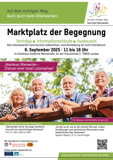 Plakat zum Marktplatz der Begegnung 2025. Grafik: KV SÜW Das Plakat bewirbt den "Marktplatz der Begegnung" am 6. September 2025. Zentrales Element des Plakats ist ein Bild mit vier Seniorinnen und Senioren, die sich auf ein Holzgeländer stützen und den Betrachter anlächeln.