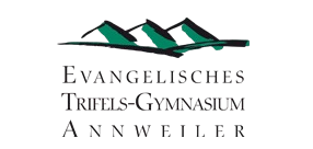 Logo Evangelisches Trifels-Gymnasium Annweiler. Grafik: ETGA Logo des Evangelischen Trifels-Gymnasiums Annweiler. Oberhalb des Schriftzugs ist eine stilisierte grün-schwarze Darstellung mehrerer Berggipfel zu sehen. Darunter steht in schwarzen Großbuchstaben „Evangelisches Trifels-Gymnasium Annweiler“.