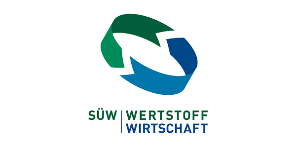 Logo des Eigenbetriebs WertstoffWirtschaft des Landkreises Südliche Weinstraße: Zwei ineinander übergehende Pfeile in Grün und Blau bilden ein Kreis-Symbol, darunter steht der Schriftzug „SÜW WertstoffWirtschaft“.