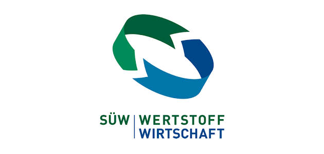 Logo des Eigenbetriebs WertstoffWirtschaft des Landkreises Südliche Weinstraße: Zwei ineinander übergehende Pfeile in Grün und Blau bilden ein Kreis-Symbol, darunter steht der Schriftzug „SÜW WertstoffWirtschaft“.