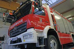 Tanklöschfahrzeug (TLF) 4000. Foto: KV SÜW Fahrzeug TLF 4000 des Katastrophenschutzes.